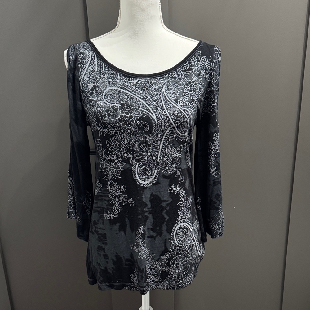 Vintage Vanilla Sugar Black and Silver Patterned Blouse Size S